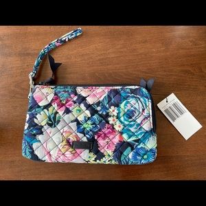 Vera Bradley Iconic RFID Wristlet (Garden Grove)